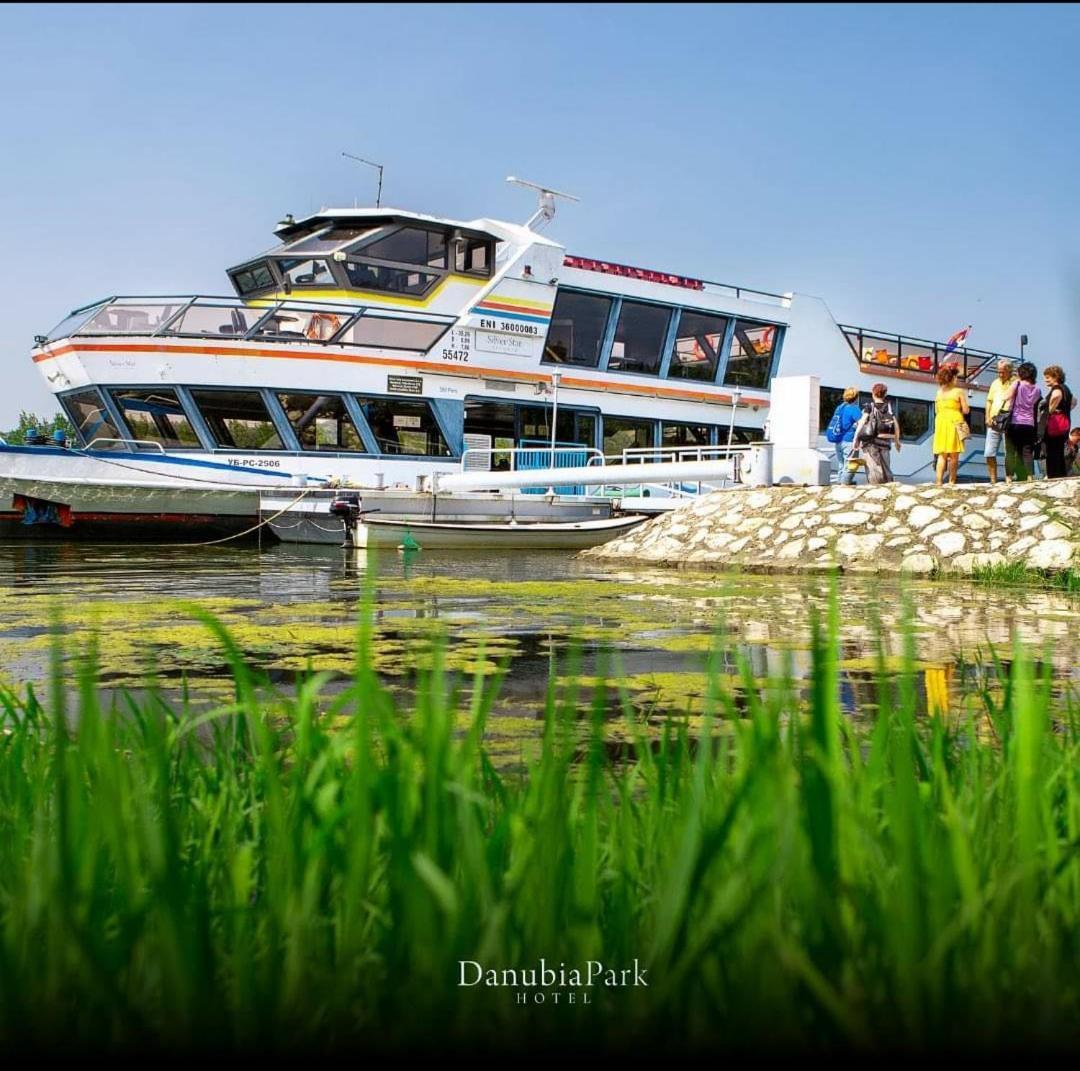 Hotel Danubia Park Veliko Gradište Dış mekan fotoğraf